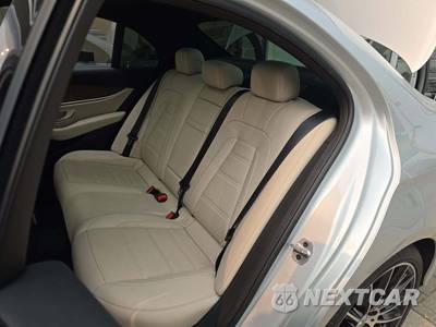 2019 Mercedes-Benz AMG E 53 4MATIC Sedan - zdjęcie 13 z 24 - miniatura