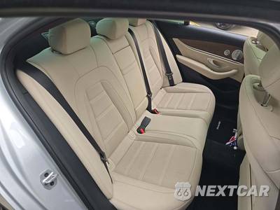 2019 Mercedes-Benz AMG E 53 4MATIC Sedan - zdjęcie 16 z 24 - miniatura