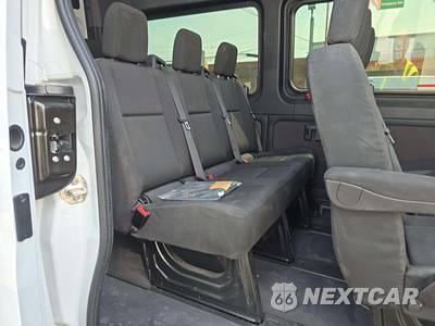 2025 Mercedes-Benz Sprinter 2500 Passenger Van 144.0" WB - zdjęcie 14 z 23 - miniatura