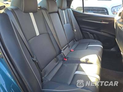 2026 Toyota Camry SE - zdjęcie 16 z 25 - miniatura
