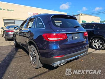 2019 Mercedes-Benz GLC 300 4MATIC - zdjęcie 2 z 30 - miniatura