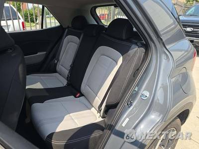 2026 Hyundai Venue SEL - zdjęcie 13 z 20 - miniatura