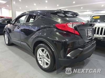 2021 Toyota C-HR LE - zdjęcie 2 z 22 - miniatura
