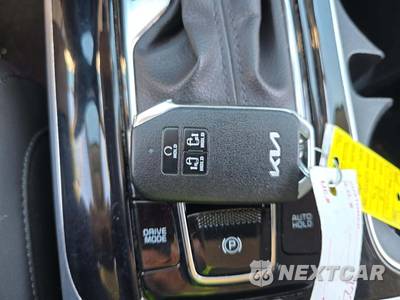 2023 Kia Carnival MPV EX 121.7" WB - zdjęcie 8 z 30 - miniatura