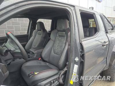 2026 Toyota Tacoma i-FORCE MAX TRD Pro Crew Cab Medium Bed - zdjęcie 6 z 20 - miniatura