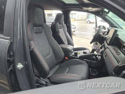 2026 Toyota Tacoma i-FORCE MAX TRD Pro Crew Cab Medium Bed - zdjęcie 18 z 20 - miniatura