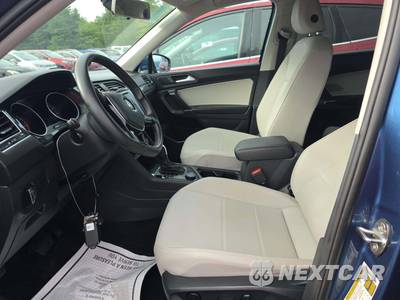 2020 Volkswagen Tiguan SE - zdjęcie 6 z 23 - miniatura
