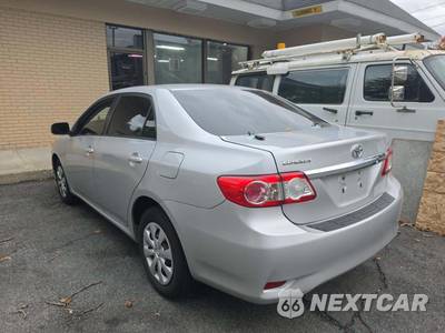 2011 Toyota Corolla LE - zdjęcie 2 z 23 - miniatura