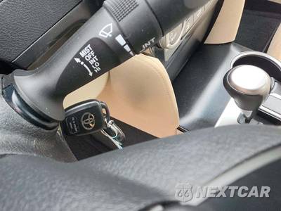 2014 Toyota Camry LE - zdjęcie 8 z 21 - miniatura