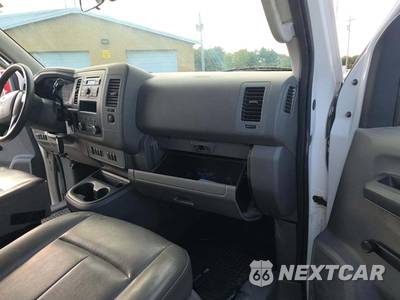 2012 Nissan NV3500 HD Cargo S High Roof 146.1" WB - zdjęcie 18 z 28 - miniatura