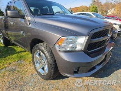 2018 Ram 1500 Express Extended Cab Medium Bed - zdjęcie 4 z 24 - miniatura