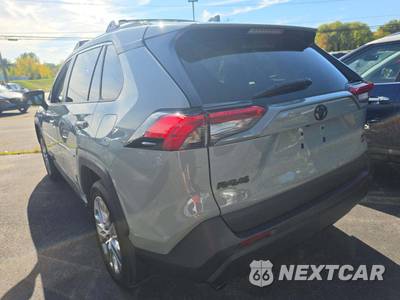2022 Toyota RAV4 XLE Premium - zdjęcie 2 z 23 - miniatura
