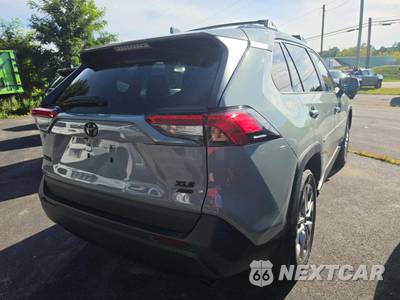 2022 Toyota RAV4 XLE Premium - zdjęcie 3 z 23 - miniatura