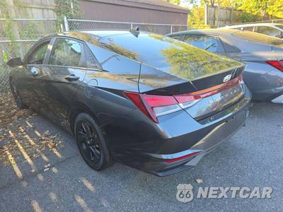 2021 Hyundai Elantra SEL - zdjęcie 2 z 21 - miniatura