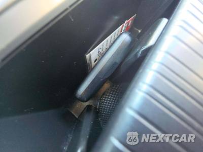 2026 Toyota Sienna XLE 8-Passenger 120.5" WB - zdjęcie 8 z 22 - miniatura