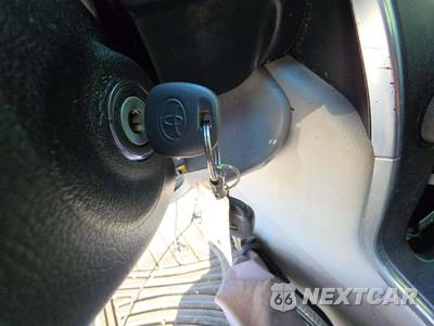 2015 Toyota Camry LE - zdjęcie 8 z 23 - miniatura