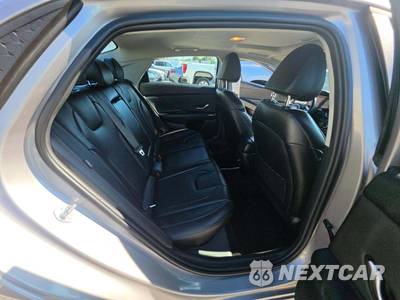 2025 Hyundai Elantra Limited - zdjęcie 16 z 22 - miniatura