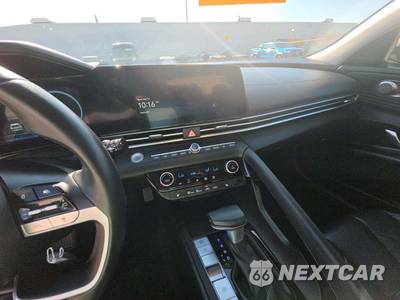 2025 Hyundai Elantra Limited - zdjęcie 10 z 22 - miniatura