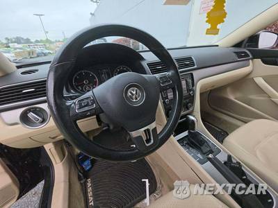 2014 Volkswagen Passat TDI SE w/Sunroof - zdjęcie 10 z 31 - miniatura