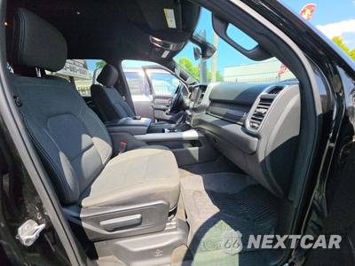 2022 Ram 1500 Big Horn Crew Cab Short Bed - zdjęcie 18 z 21 - miniatura