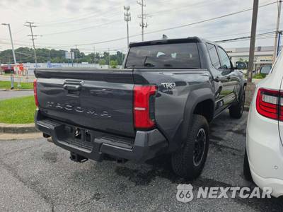 2024 Toyota Tacoma TRD Off-Road Crew Cab Long Bed - zdjęcie 3 z 21 - miniatura