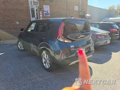 2025 Kia Soul LX - zdjęcie 2 z 22 - miniatura