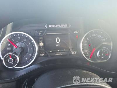 2026 Ram 1500 Laramie Crew Cab Short Bed - zdjęcie 9 z 21 - miniatura