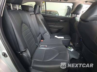 2020 Toyota Highlander XLE - zdjęcie 17 z 23 - miniatura