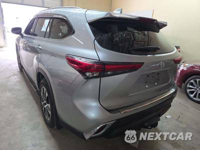 2020 Toyota Highlander XLE - zdjęcie 2 z 23 - miniatura