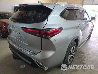 2020 Toyota Highlander XLE - zdjęcie 3 z 23 - miniatura
