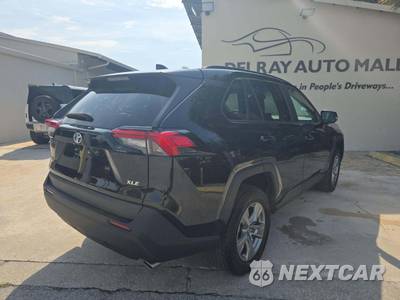 2025 Toyota RAV4 XLE - zdjęcie 3 z 20 - miniatura