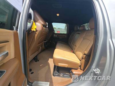 2022 Ram 3500 Big Horn Extended Crew Cab Medium Bed DRW - zdjęcie 13 z 20 - miniatura
