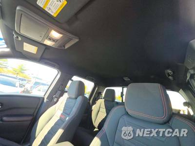 2025 Nissan Frontier PRO-4X Crew Cab Medium Bed - zdjęcie 11 z 21 - miniatura