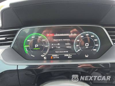 2021 Audi e-tron Premium Plus - zdjęcie 6 z 17 - miniatura