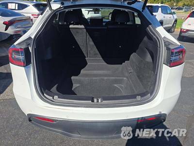 2021 Tesla Model Y Long Range - zdjęcie 14 z 20 - miniatura