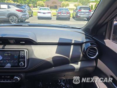 2019 Nissan Kicks SR - zdjęcie 19 z 20 - miniatura