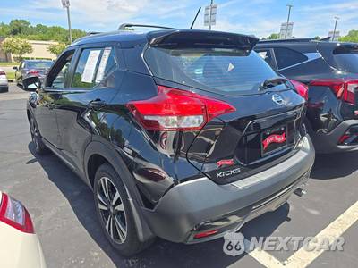 2019 Nissan Kicks SR - zdjęcie 2 z 20 - miniatura