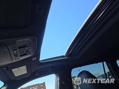 2023 Toyota Highlander XSE - zdjęcie 11 z 22 - miniatura
