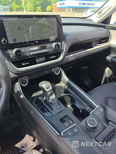 2024 Toyota Grand Highlander Platinum - zdjęcie 10 z 22 - miniatura