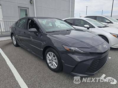 2026 Toyota Camry LE - zdjęcie 4 z 20 - miniatura