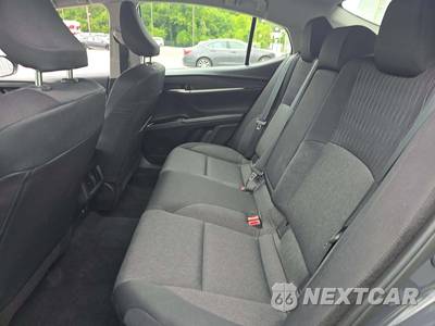 2026 Toyota Camry LE - zdjęcie 13 z 20 - miniatura
