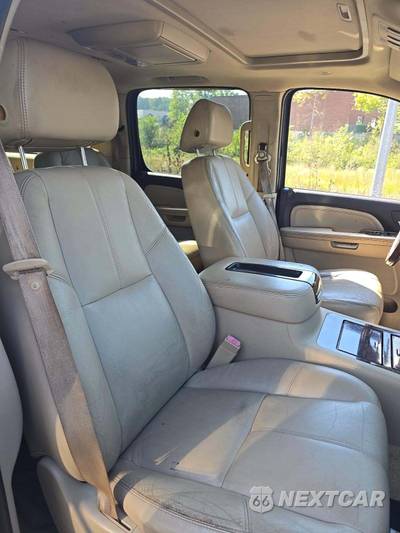 2008 GMC Yukon Denali XL 5SA - zdjęcie 18 z 21 - miniatura