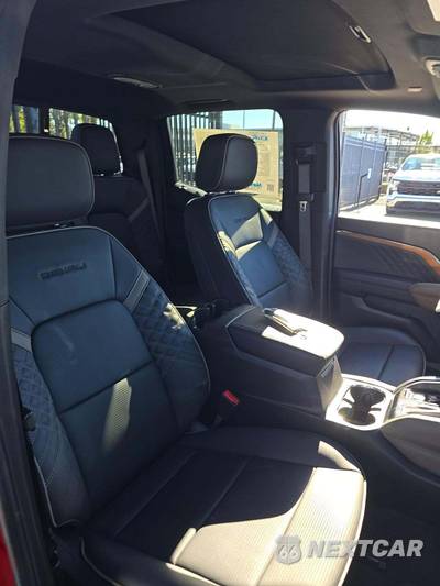 2024 GMC Canyon Denali Crew Cab Medium Bed 5SB - zdjęcie 17 z 20 - miniatura