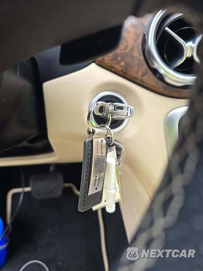 2019 Mercedes-Benz GLA 250 - zdjęcie 8 z 23 - miniatura