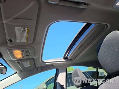 2018 Toyota Prius c Three - zdjęcie 11 z 26 - miniatura