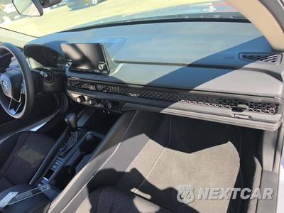 2025 Honda Accord Sedan LX - zdjęcie 19 z 22 - miniatura