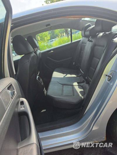2012 Volkswagen Jetta SE Sedan - zdjęcie 13 z 28 - miniatura