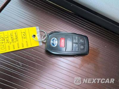2021 Toyota Sienna XLE 7-Passenger 120.5" WB - zdjęcie 8 z 26 - miniatura