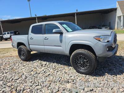 2020 Toyota Tacoma SR5 Crew Cab Medium Bed - zdjęcie 4 z 24 - miniatura