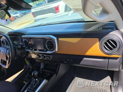 2020 Toyota Tacoma SR5 Crew Cab Medium Bed - zdjęcie 19 z 24 - miniatura